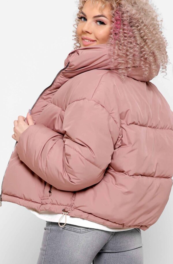 Демісезонна куртка пудрова з високим коміром | 78257