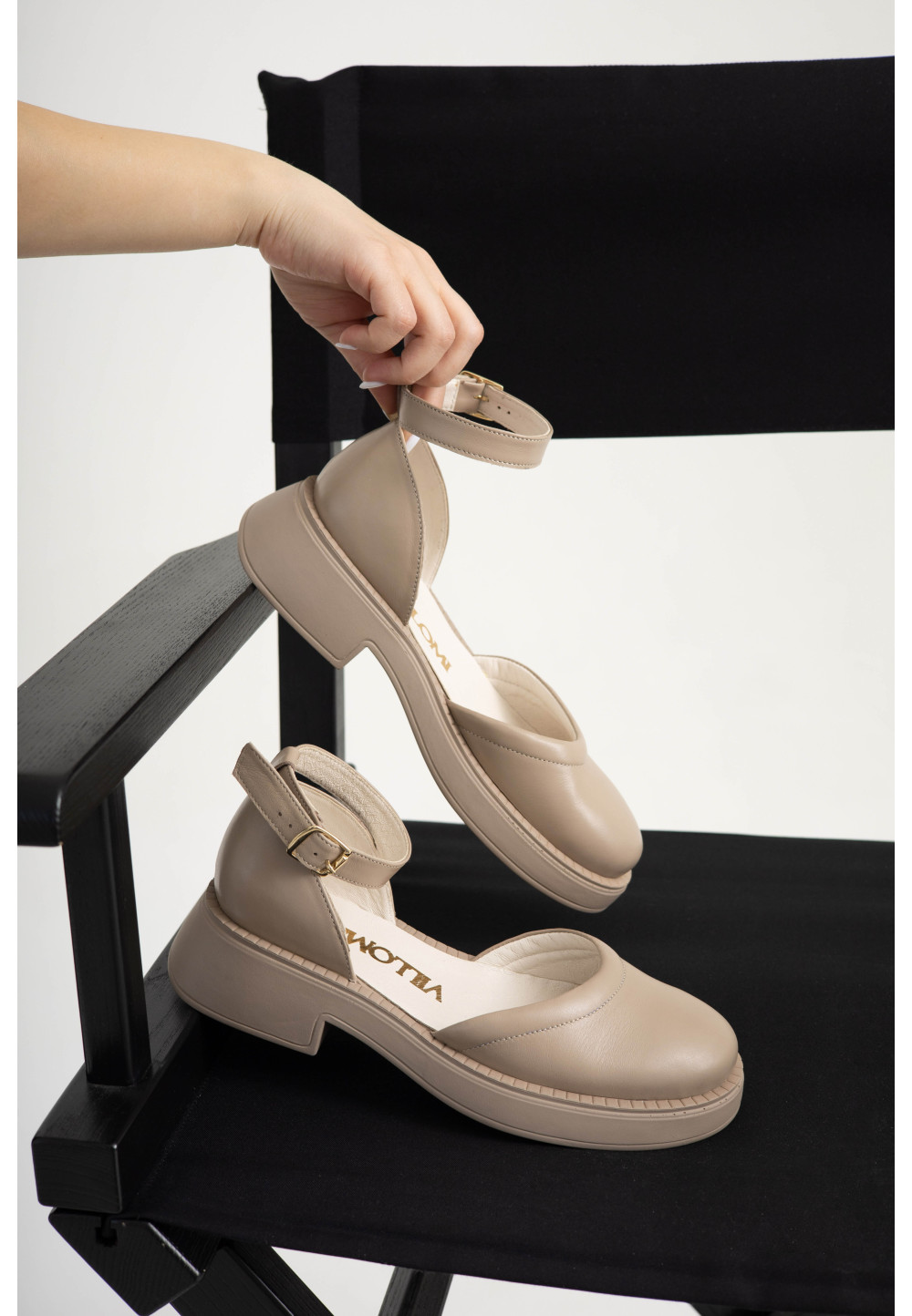 Шкіряні відкриті туфлі з пряжкою капучино | 78868