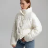 Демісезонна коротка куртка oversize молочна | 78403
