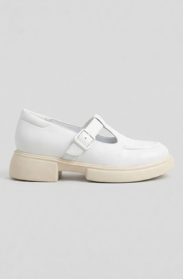 Жіночі шкіряні лофери білі з пряжкою | 78819