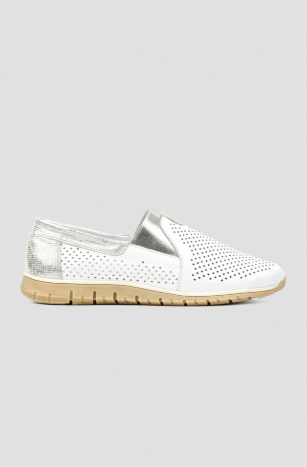 Літні шкіряні мокасини білі з перфорацією | 78778