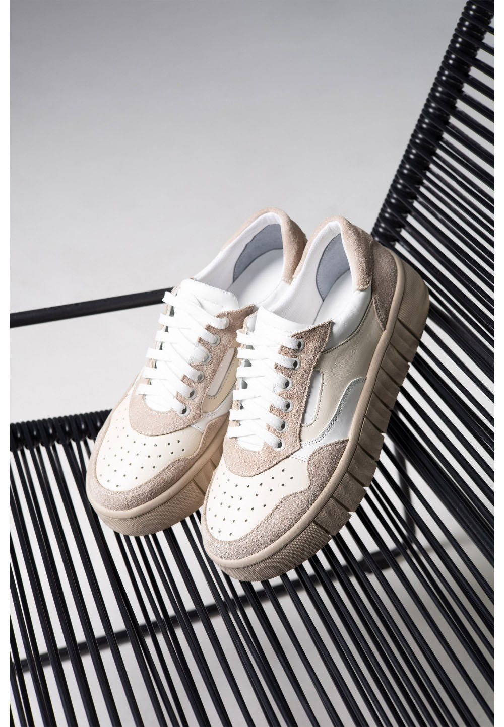 Жіночі кеди на платформі бежево-білі | 79402