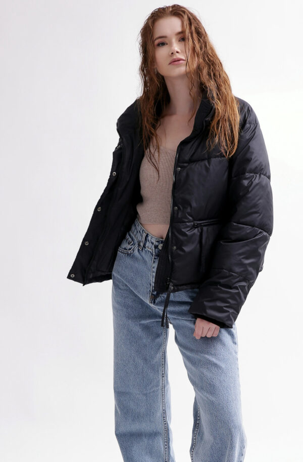 Демісезонна коротка куртка oversize чорна | 78373