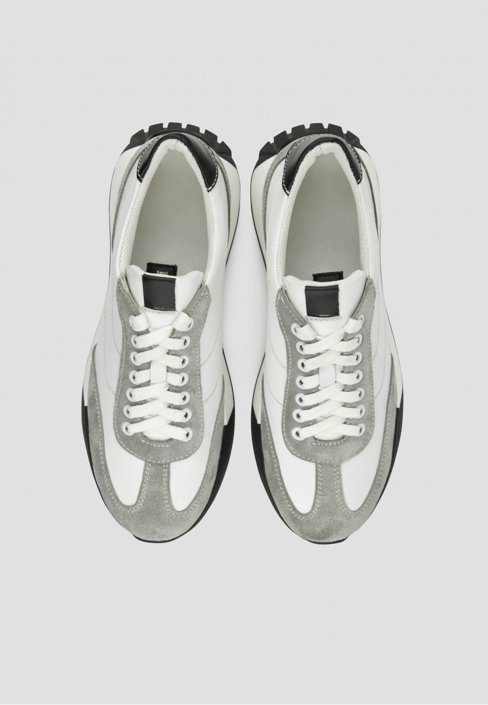 Кросівки білі з сірими вставками із замші | 79081 Кросівки білі з сірими вставками із замші | 79081