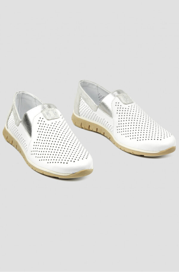 Літні шкіряні мокасини білі з перфорацією | 78778