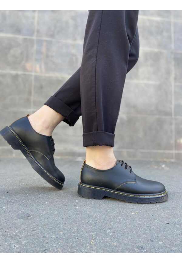 Жіночі чорні туфлі дербі з матової шкіри | 78715