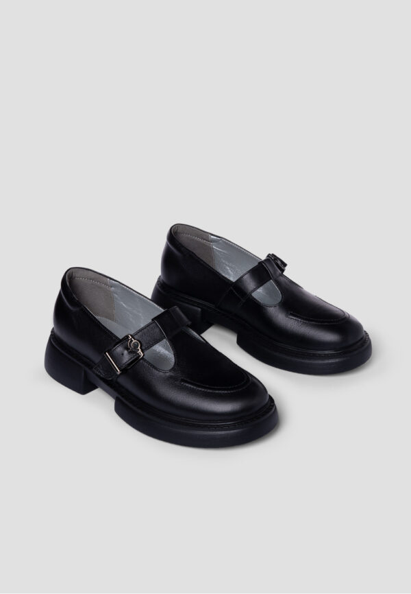 Жіночі шкіряні туфлі чорні з пряжкою | 78643
