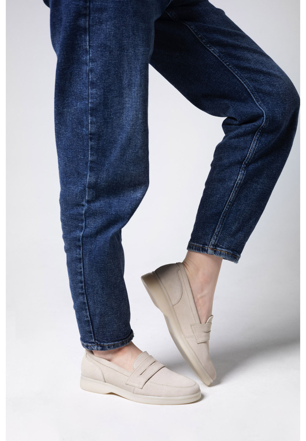 Жіночі замшеві туфлі молочні | 79504 Жіночі замшеві туфлі молочні | 79504