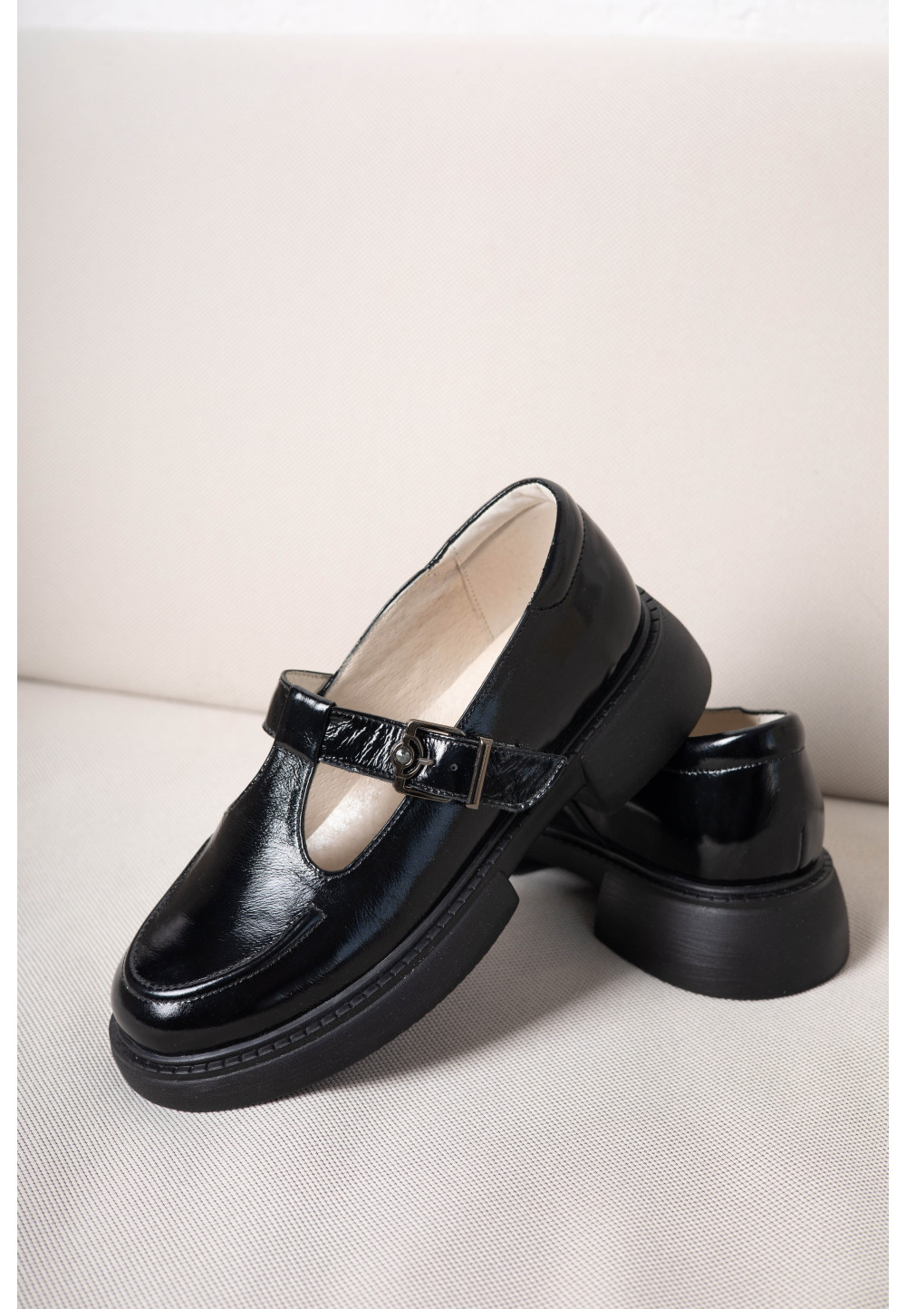 Жіночі лаковані лофери с з пряжкою | 78841 Жіночі лаковані лофери с з пряжкою | 78841