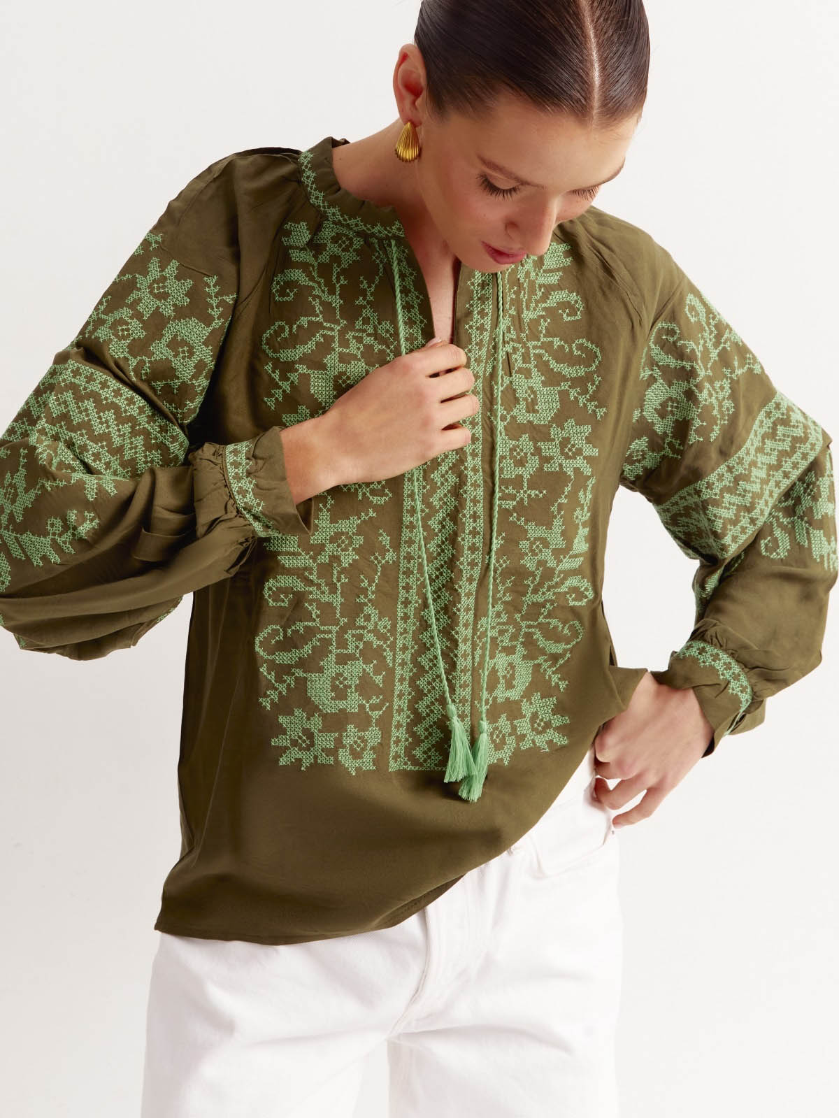 Бавовняна вишиванка кольору хакі | 79319