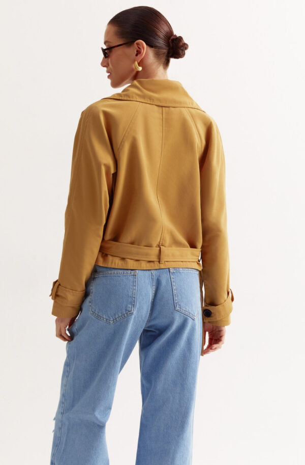 Жіночий короткий плащ-жакет бежевий | 79115