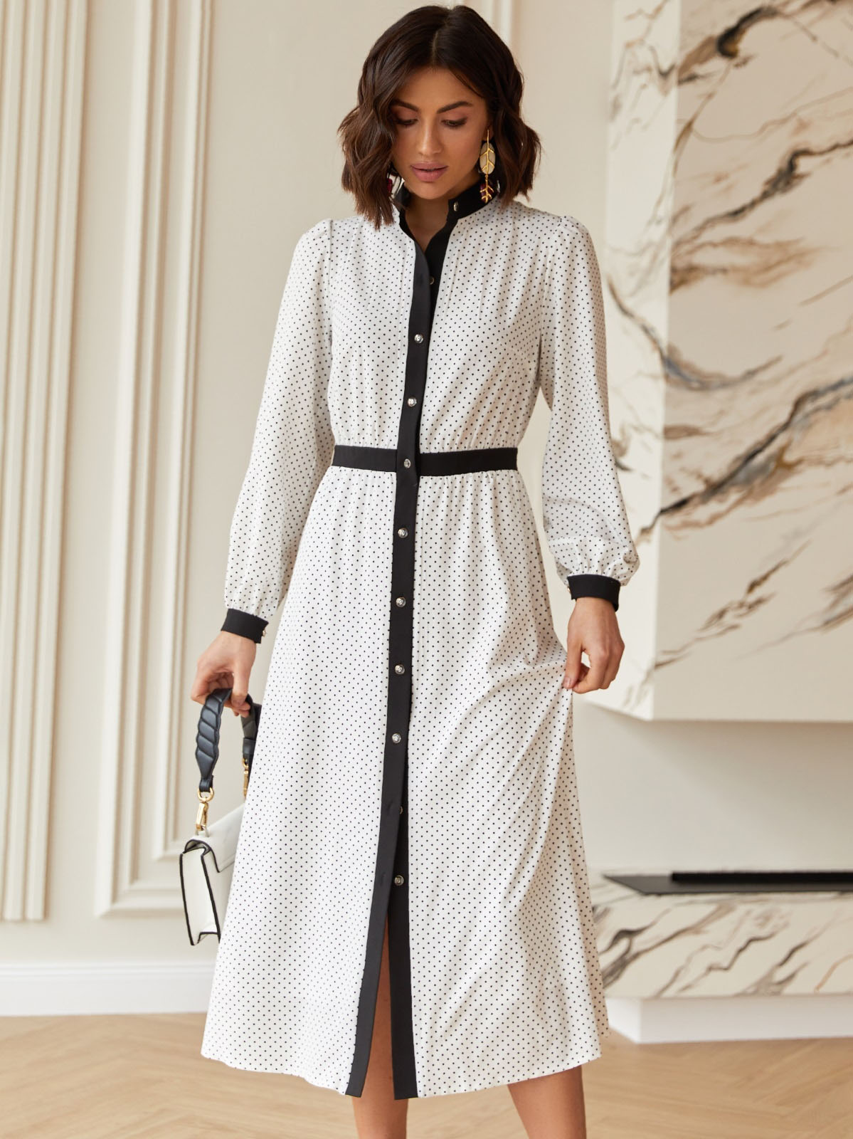 Біла сукня-сорочка в горошок А-силуету | 79619 Біла сукня-сорочка в горошок А-силуету | 79619