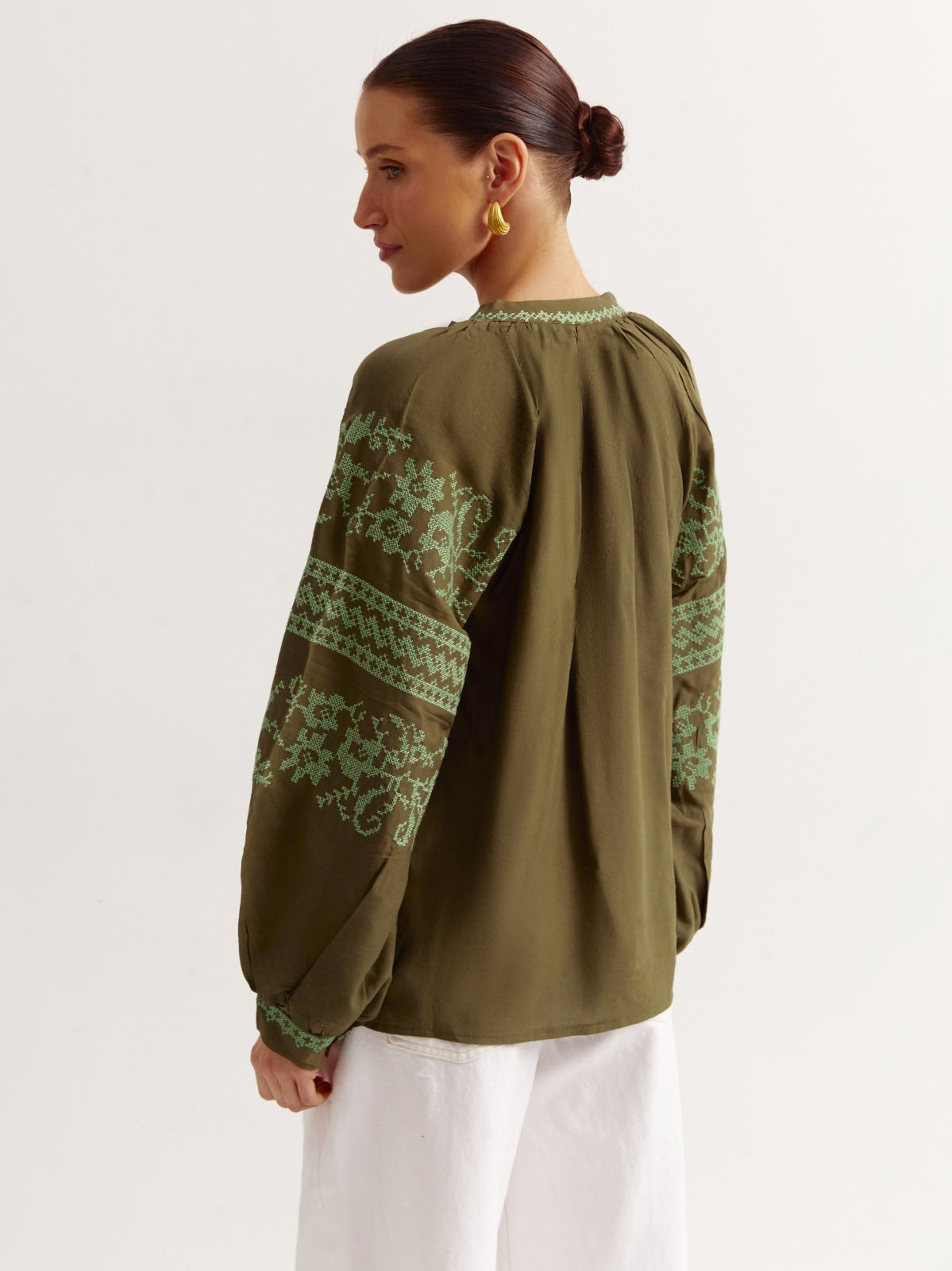 Бавовняна вишиванка кольору хакі | 79319