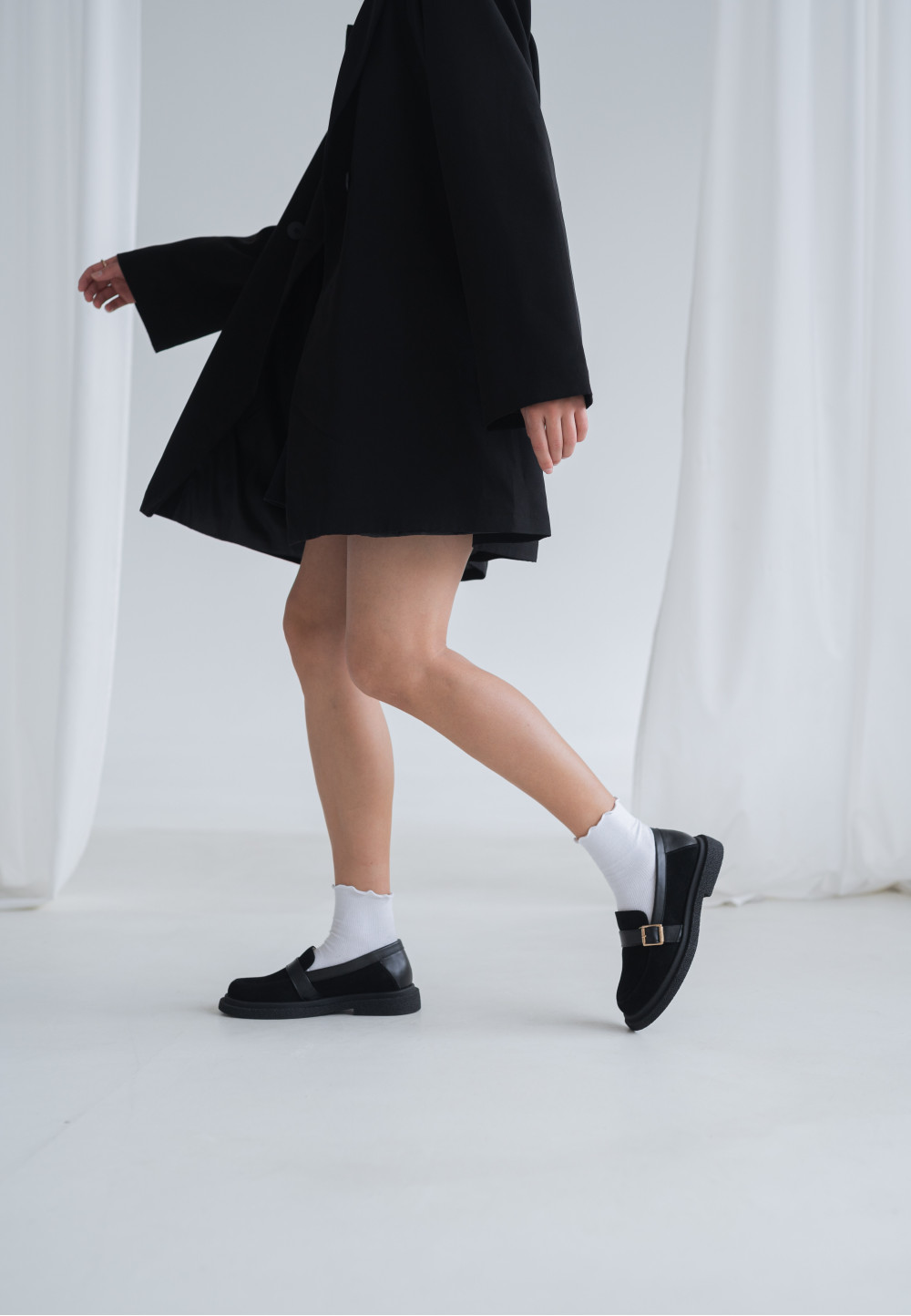 Жіночі замшеві туфлі чорні з пряжкою | 78669