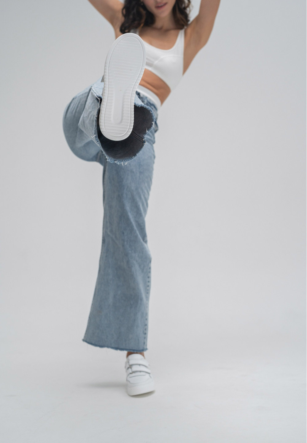 Жіночі шкіряні кеди на липучках білі | 79415