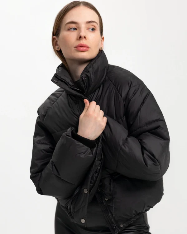 Демісезонна коротка куртка oversize чорна | 78373