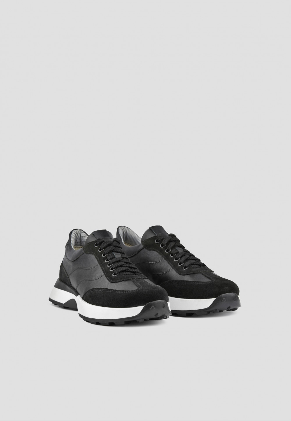 Жіночі кросівки чорні зі вставками замші | 80379 Жіночі кросівки чорні зі вставками замші | 80379