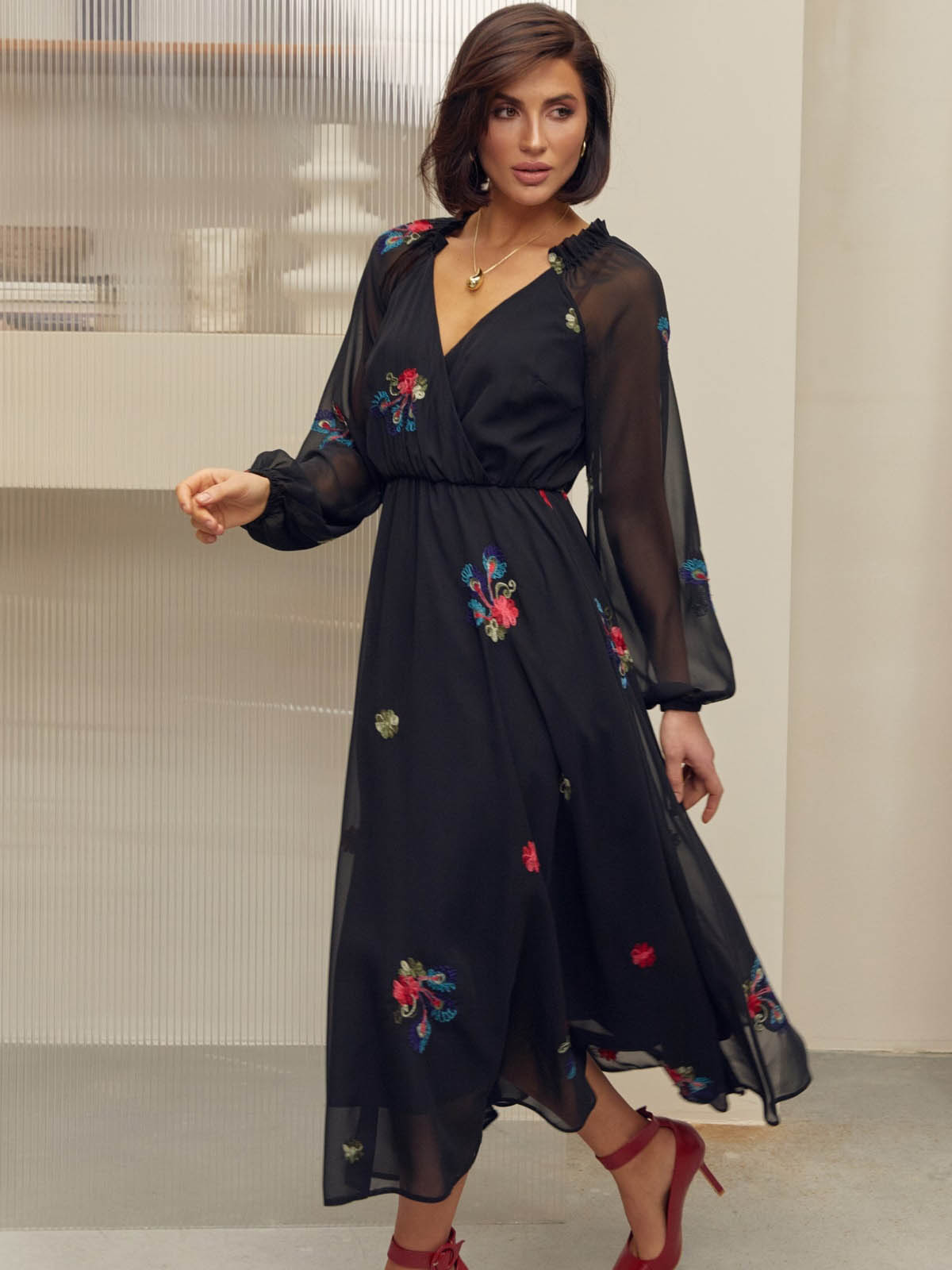 Довга шифонова сукня чорна з вишивкою | 79966