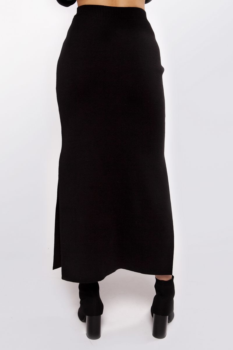 Довга в'язана спідниця чорна | 79905