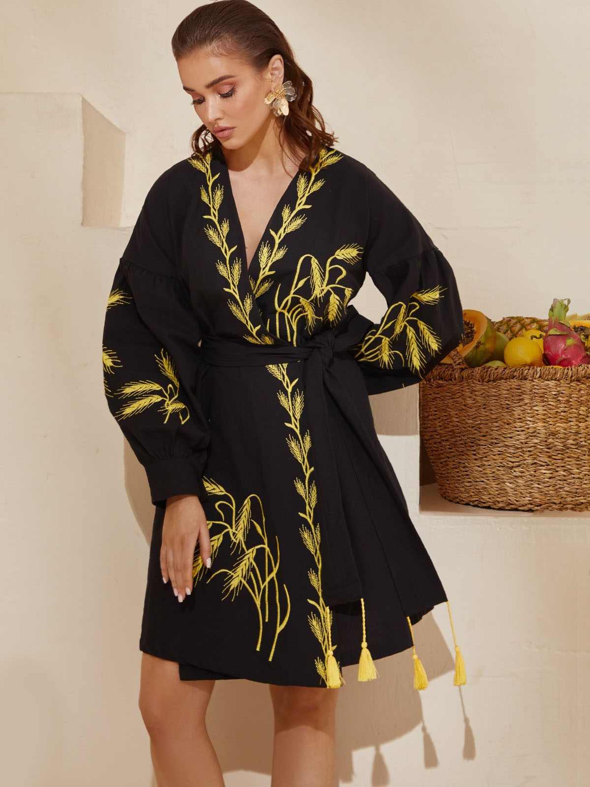 Сукня-кімоно чорна з вишивкою Колоски | 80273 Сукня-кімоно чорна з вишивкою Колоски | 80273