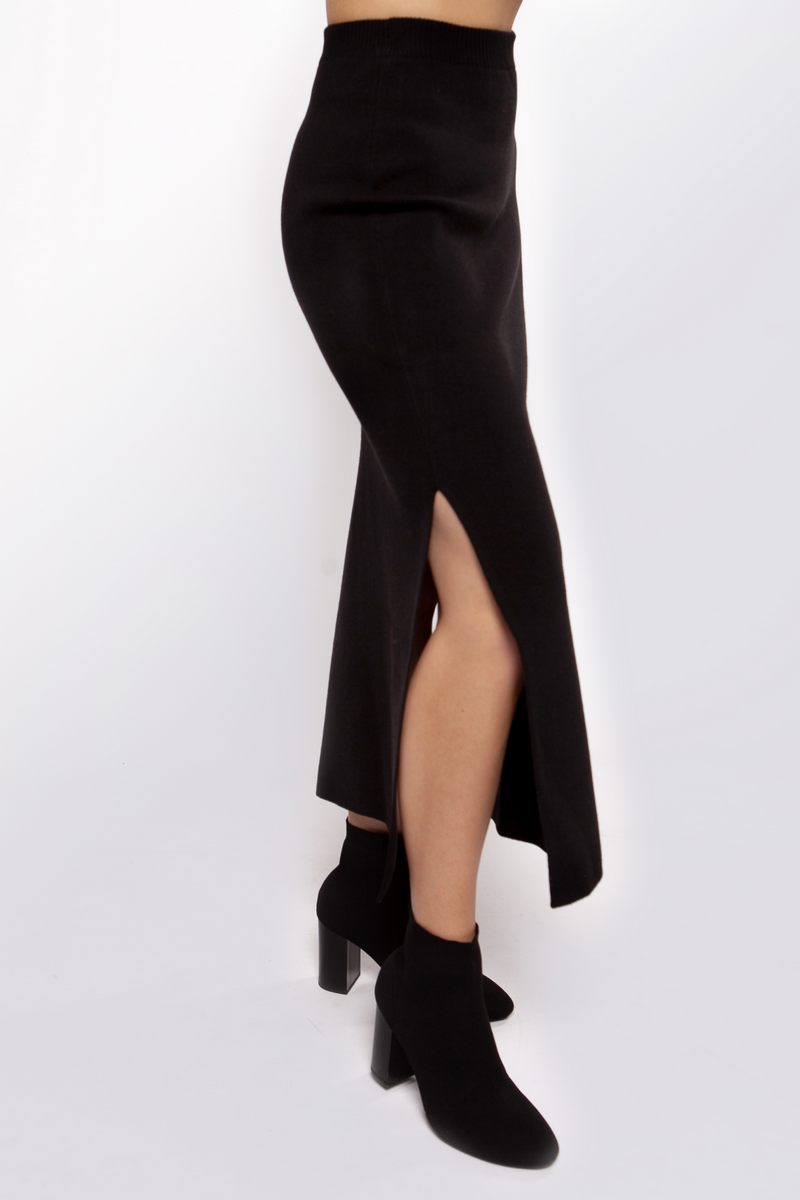 Довга в'язана спідниця чорна | 79905