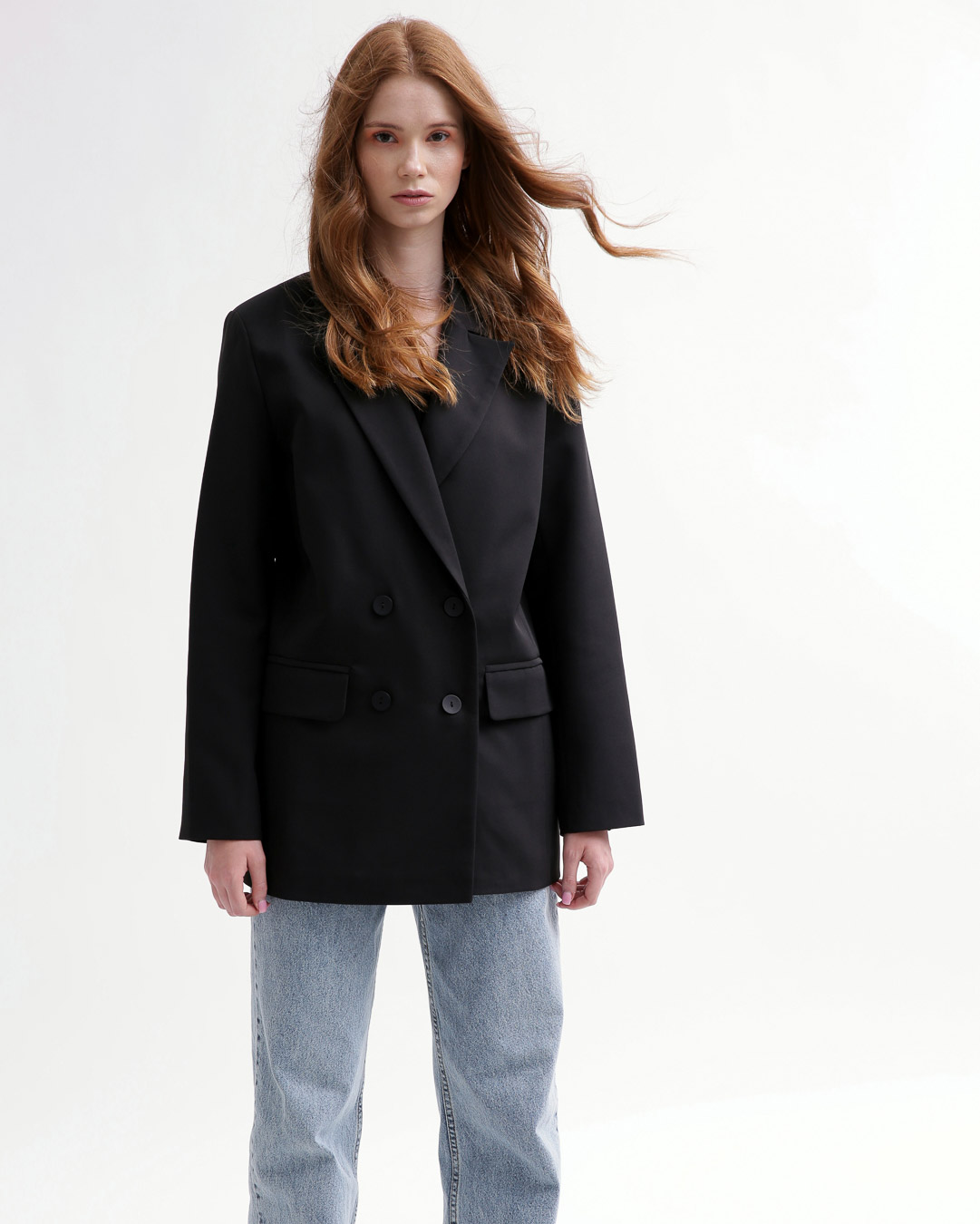 Двобортний подовжений піджак чорний | 79801 Двобортний подовжений піджак чорний | 79801