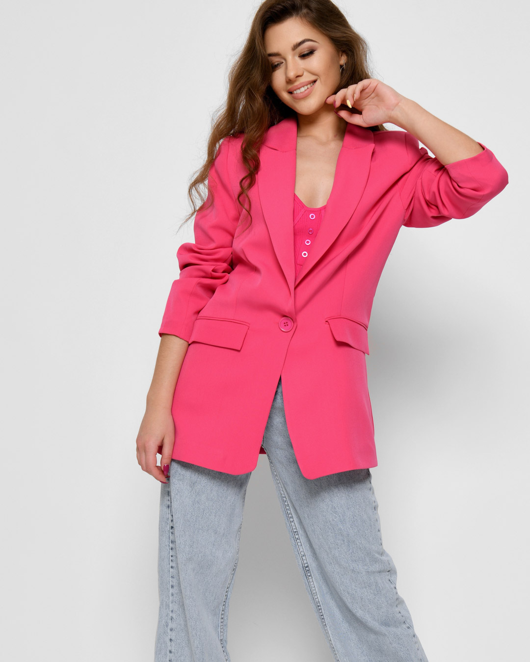 Подовжений жіночий піджак яскраво-рожевий | 79817 Подовжений жіночий піджак яскраво-рожевий | 79817