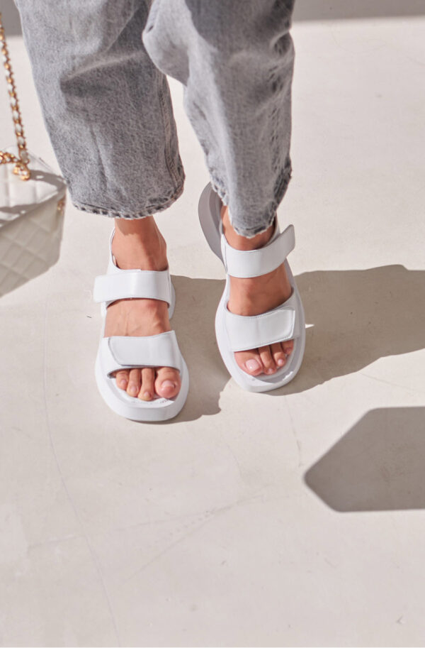 Шкіряні босоніжки білі на липучках | 81809