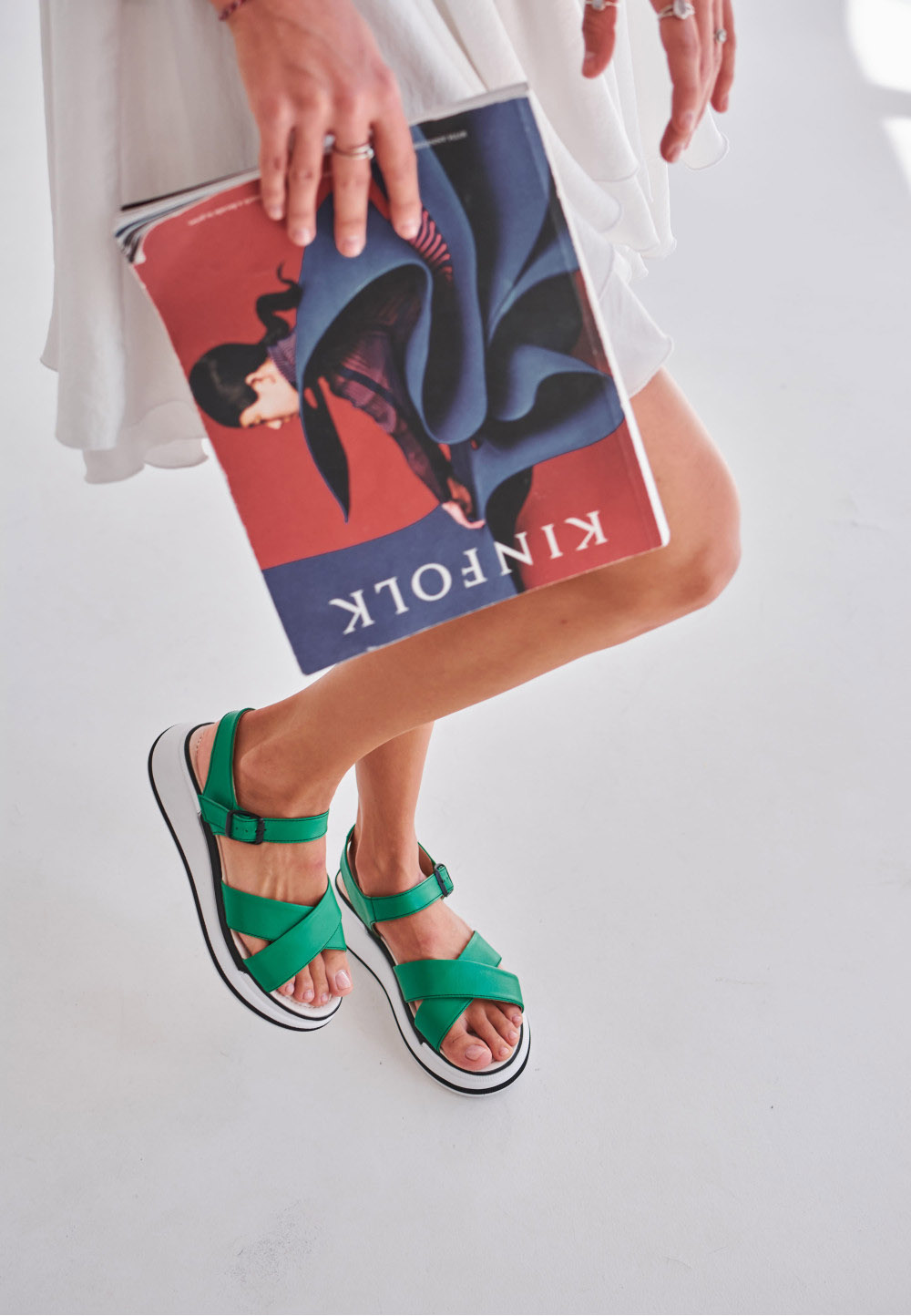 Жіночі шкіряні зелені босоніжки з пряжкою | 82106 Жіночі шкіряні зелені босоніжки з пряжкою | 82106