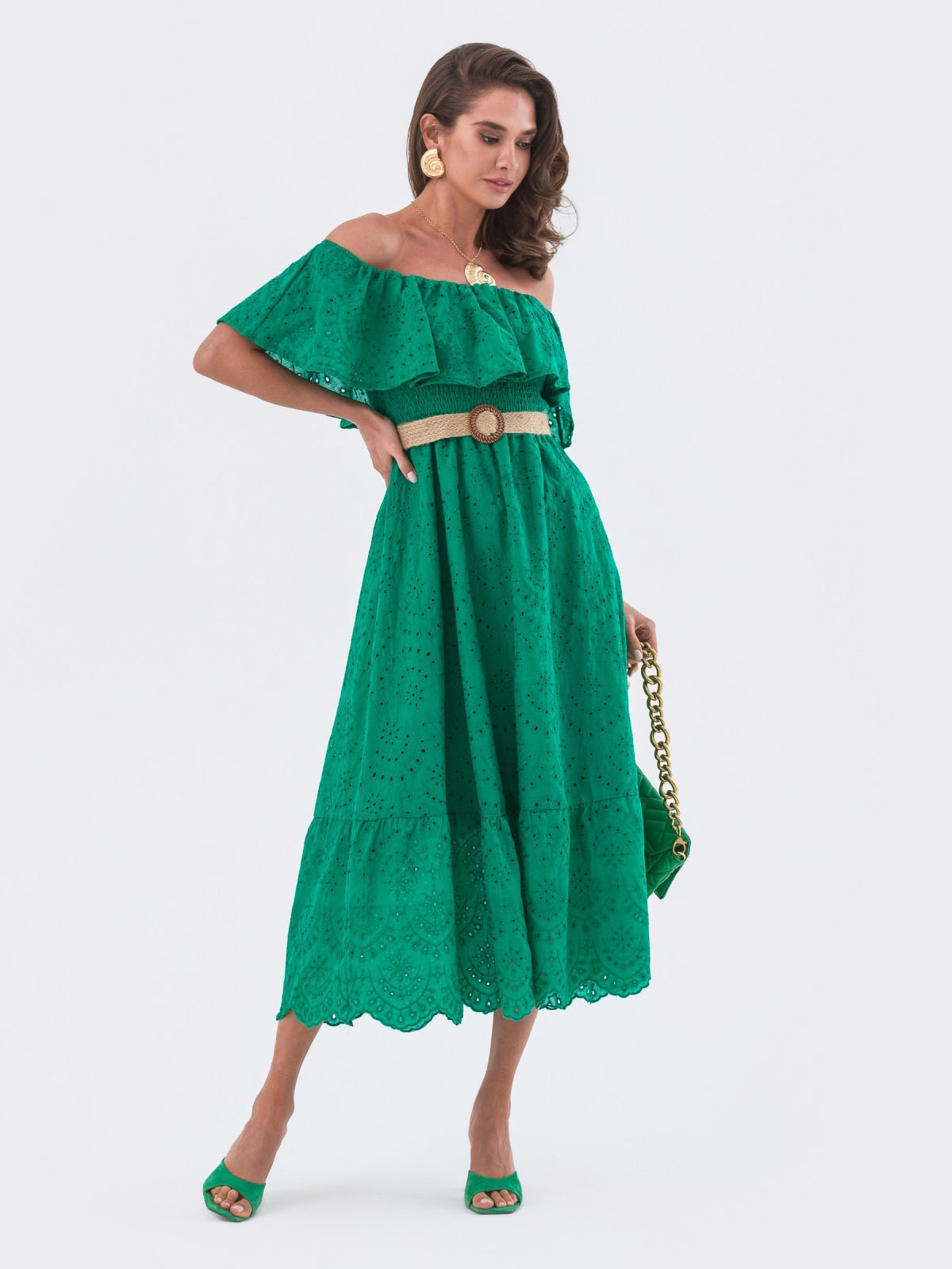 Сукня з прошви зелена з відкритими плечима | 82043