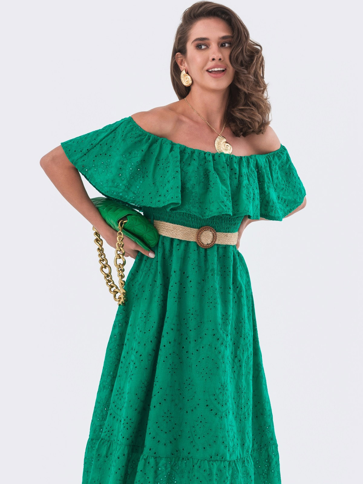 Сукня з прошви зелена з відкритими плечима | 82043