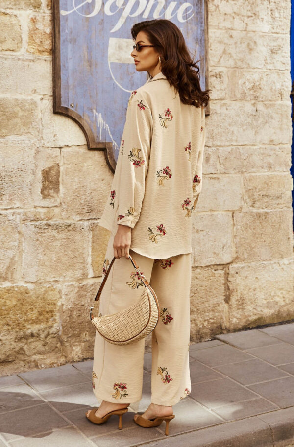 Літній костюм-двійка бежевий з вишивкою | 82327