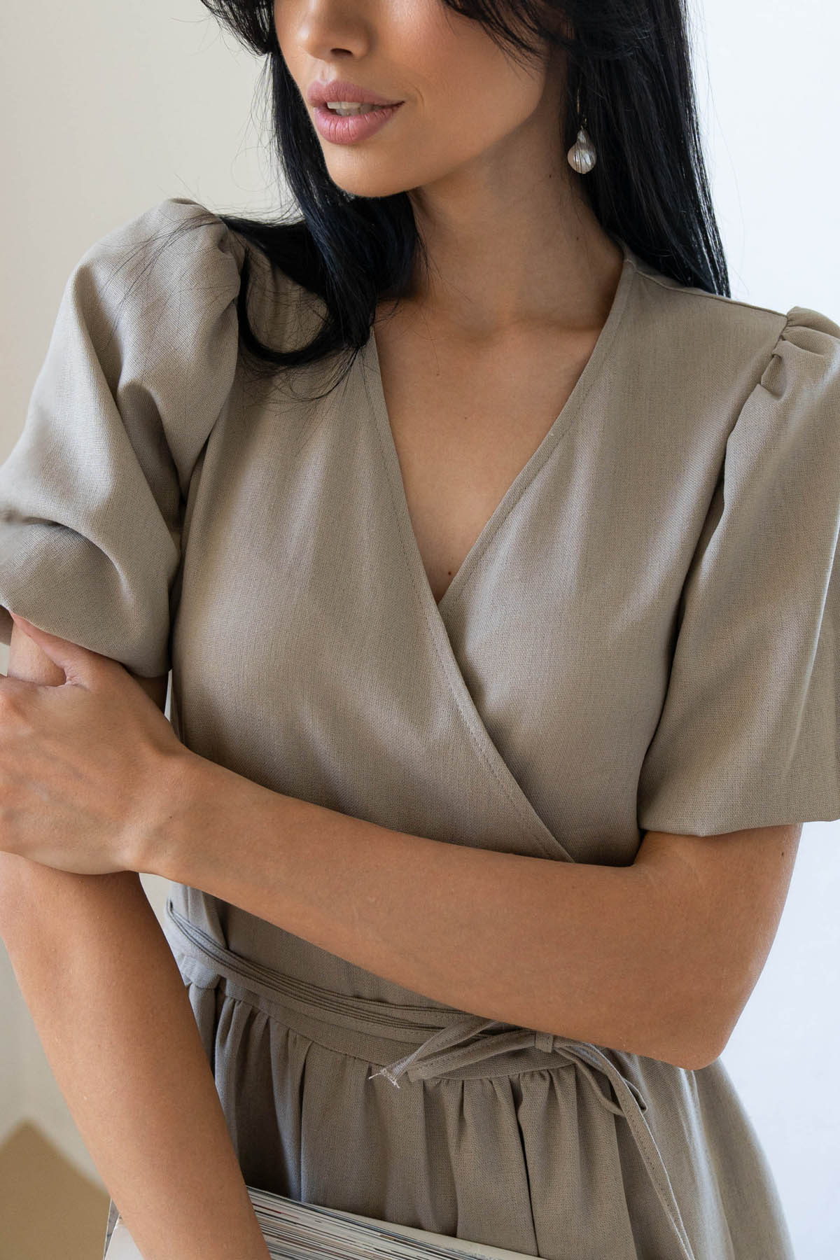 Літнє довге плаття на запах з льону бежеве | 83398 Літнє довге плаття на запах з льону бежеве | 83398