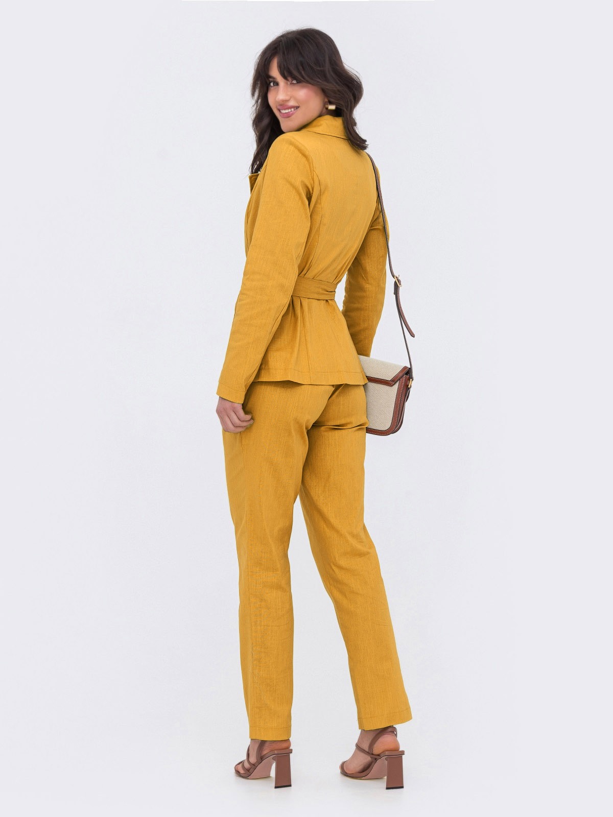 Лляний костюм з жакетом та штанами гірчичний | 82662 Лляний костюм з жакетом та штанами гірчичний | 82662