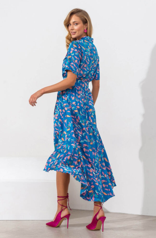 Шовкова сукня блакитна в принт з воланом | 83424