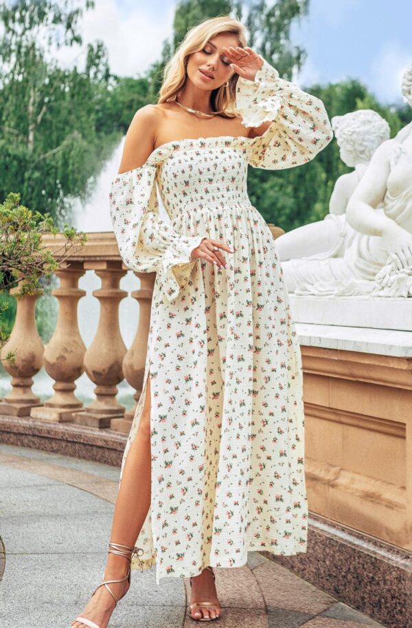 Сукня біла в принт з об'ємними рукавами | 83341