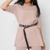Жіноча подовжена футболка пудрова з поясом | 83199