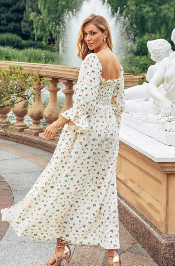 Сукня біла в принт з об'ємними рукавами | 83341