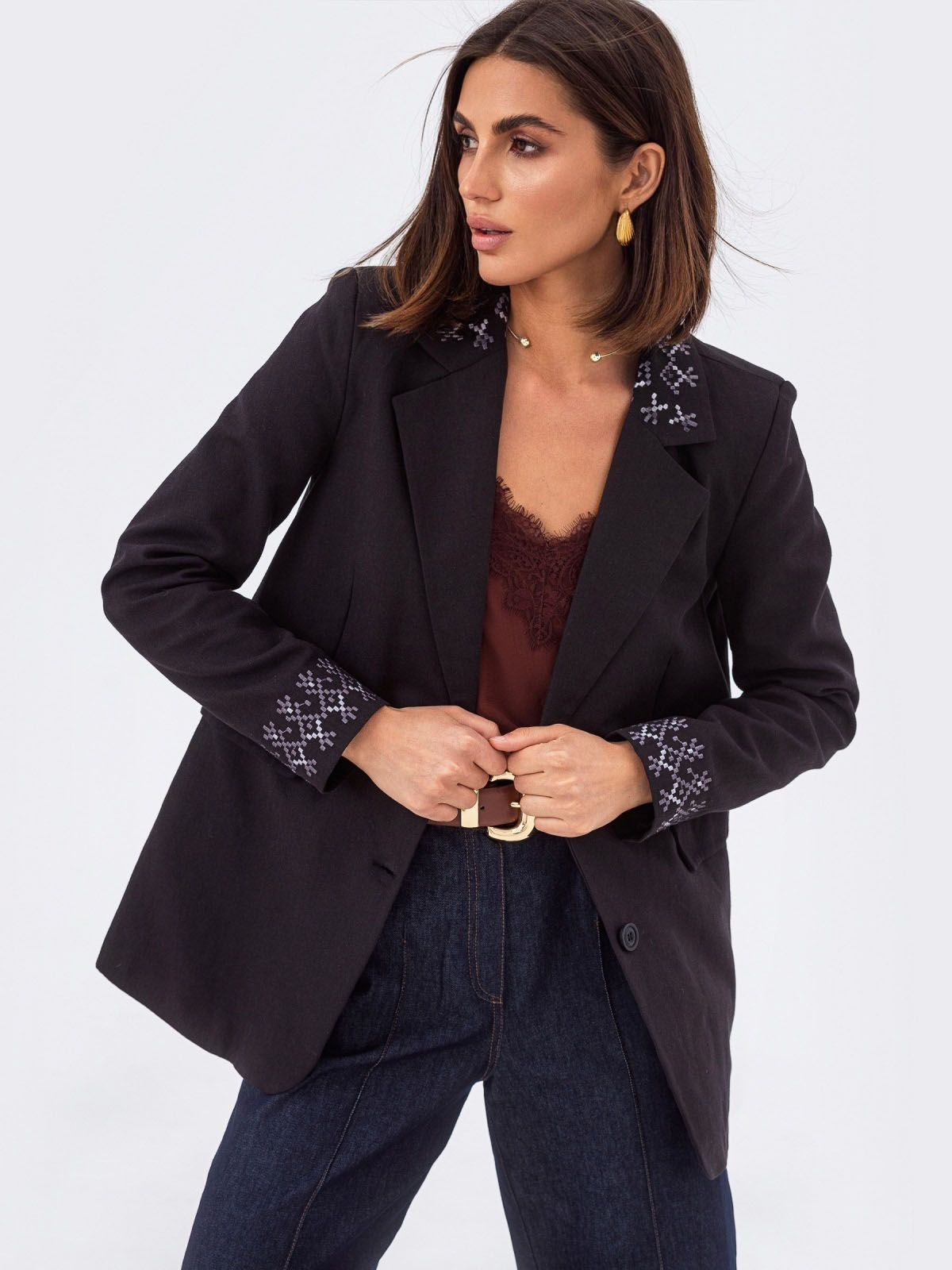 Жіночий бавовняний піджак чорний з вишивкою | 83756