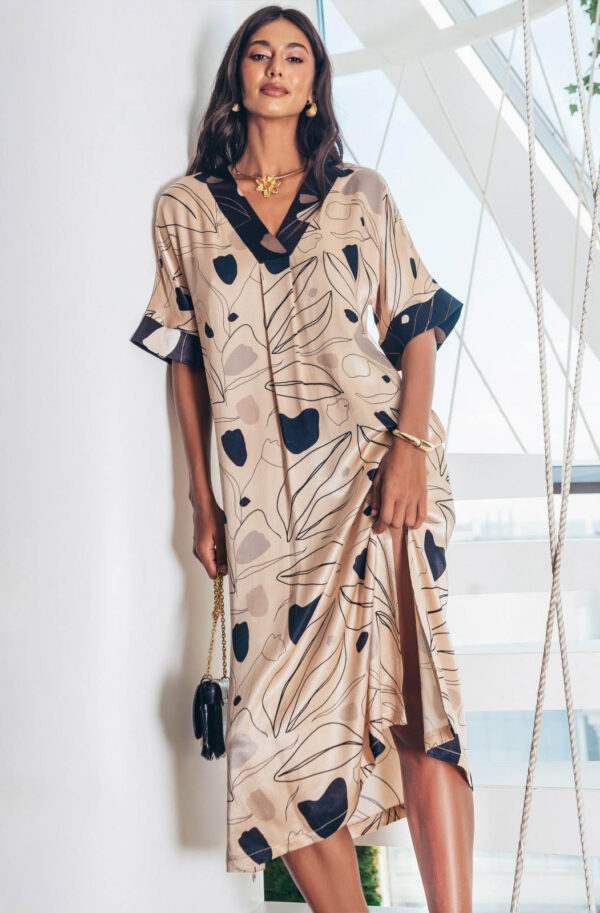 Атласна сукня бежева в принт вільного крою | 83519