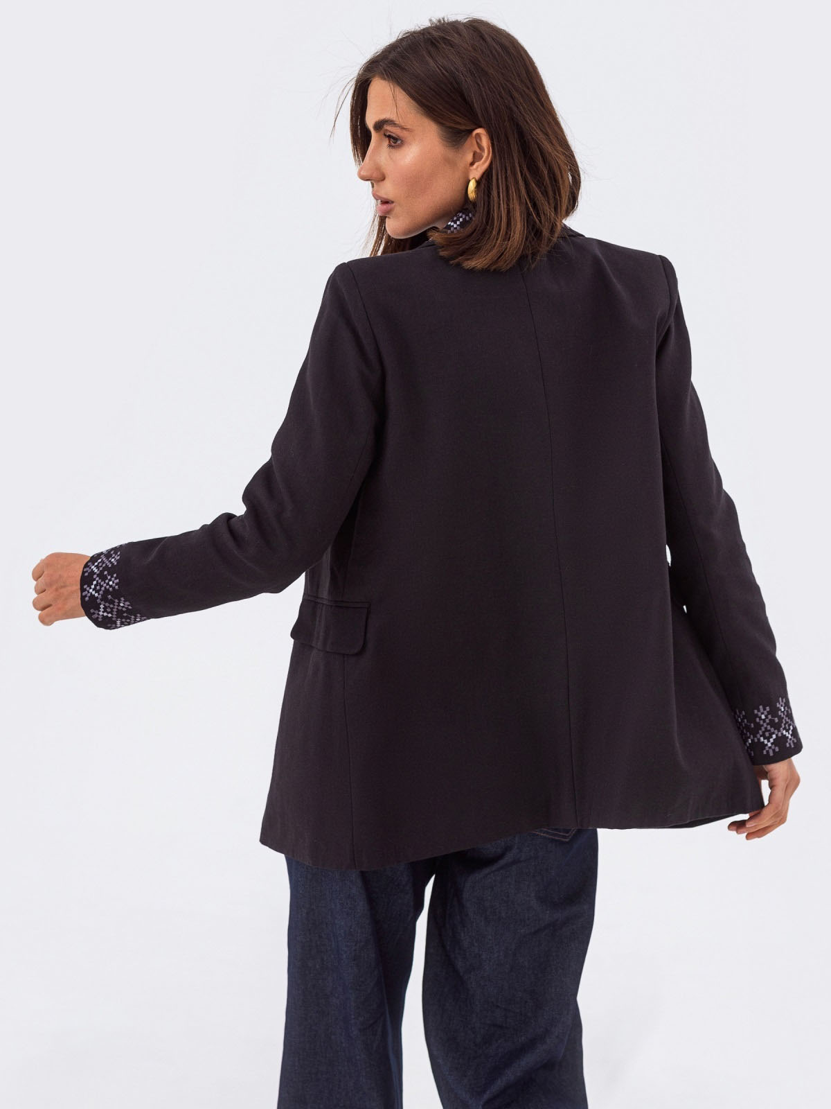 Жіночий бавовняний піджак чорний з вишивкою | 83756