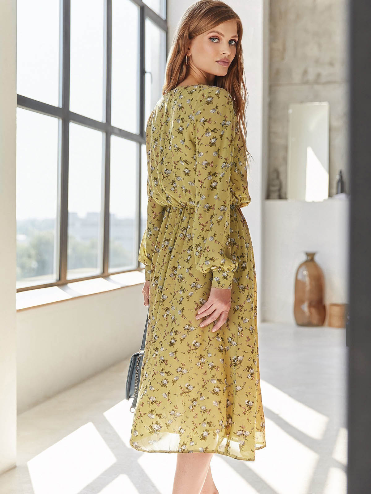 Демісезонне шифонове плаття хакі в квіти | 84428 Демісезонне шифонове плаття хакі в квіти | 84428