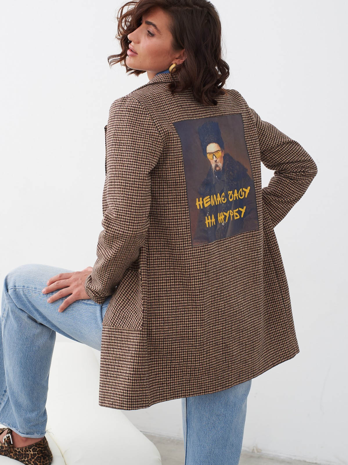 Твідовий піджак коричневий з принтом на спині | 84967 Твідовий піджак коричневий з принтом на спині | 84967
