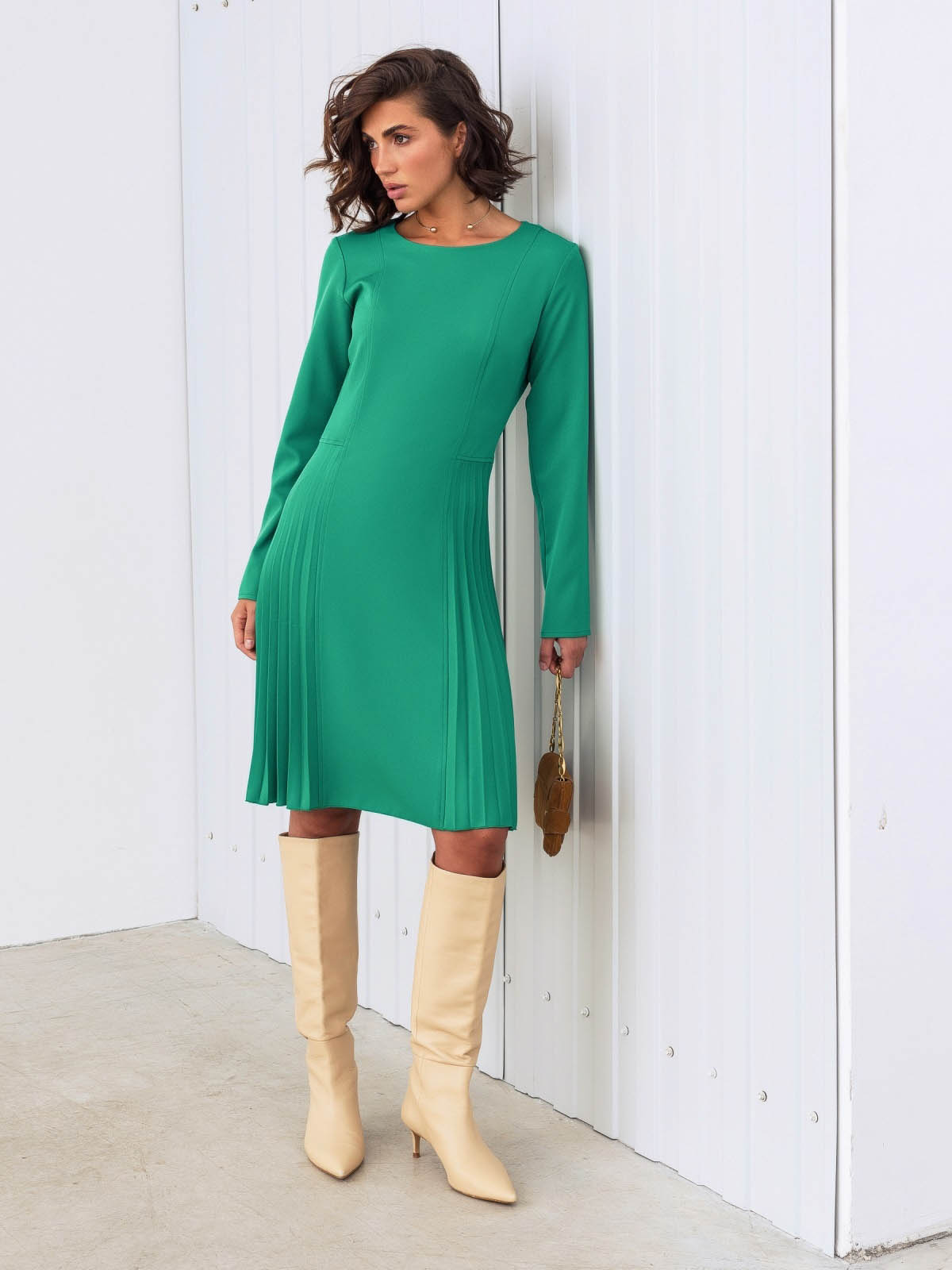 Ділова зелена сукня з гофрованими вставками | 85787 Ділова зелена сукня з гофрованими вставками | 85787