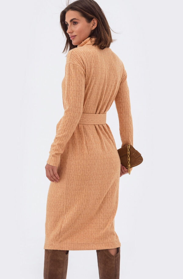 В'язана сукня-гольф з косами персикова | 85803