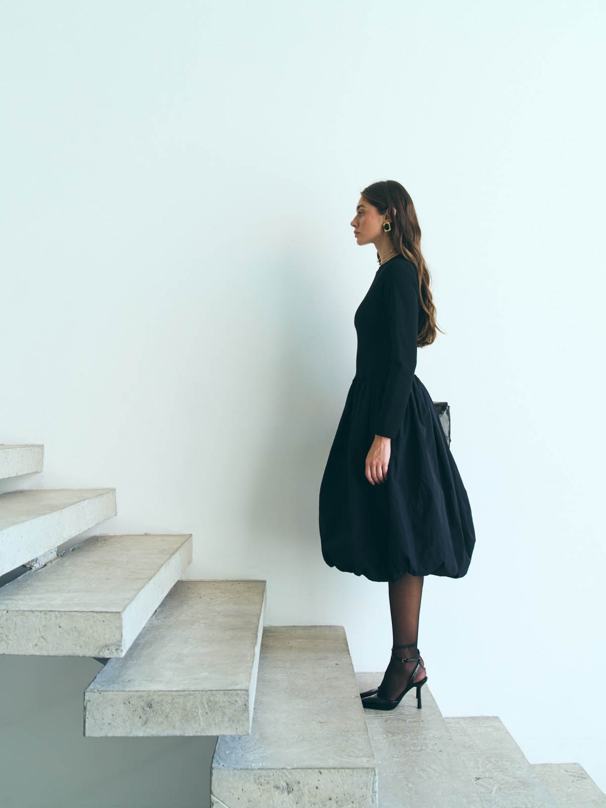 Трикотажна сукня чорна зі спідницею балон | 86071 Трикотажна сукня чорна зі спідницею балон | 86071