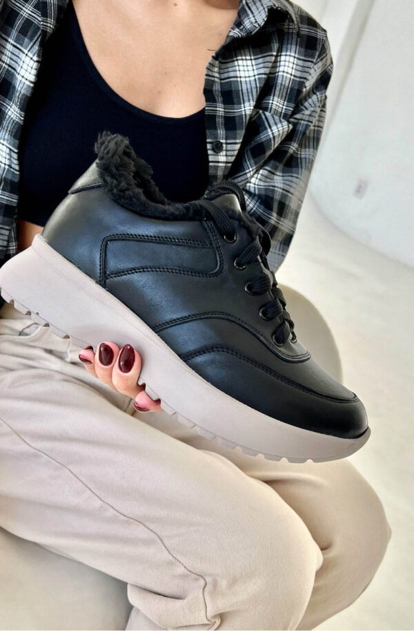 Зимові кросівки на овчині чорні | 86514