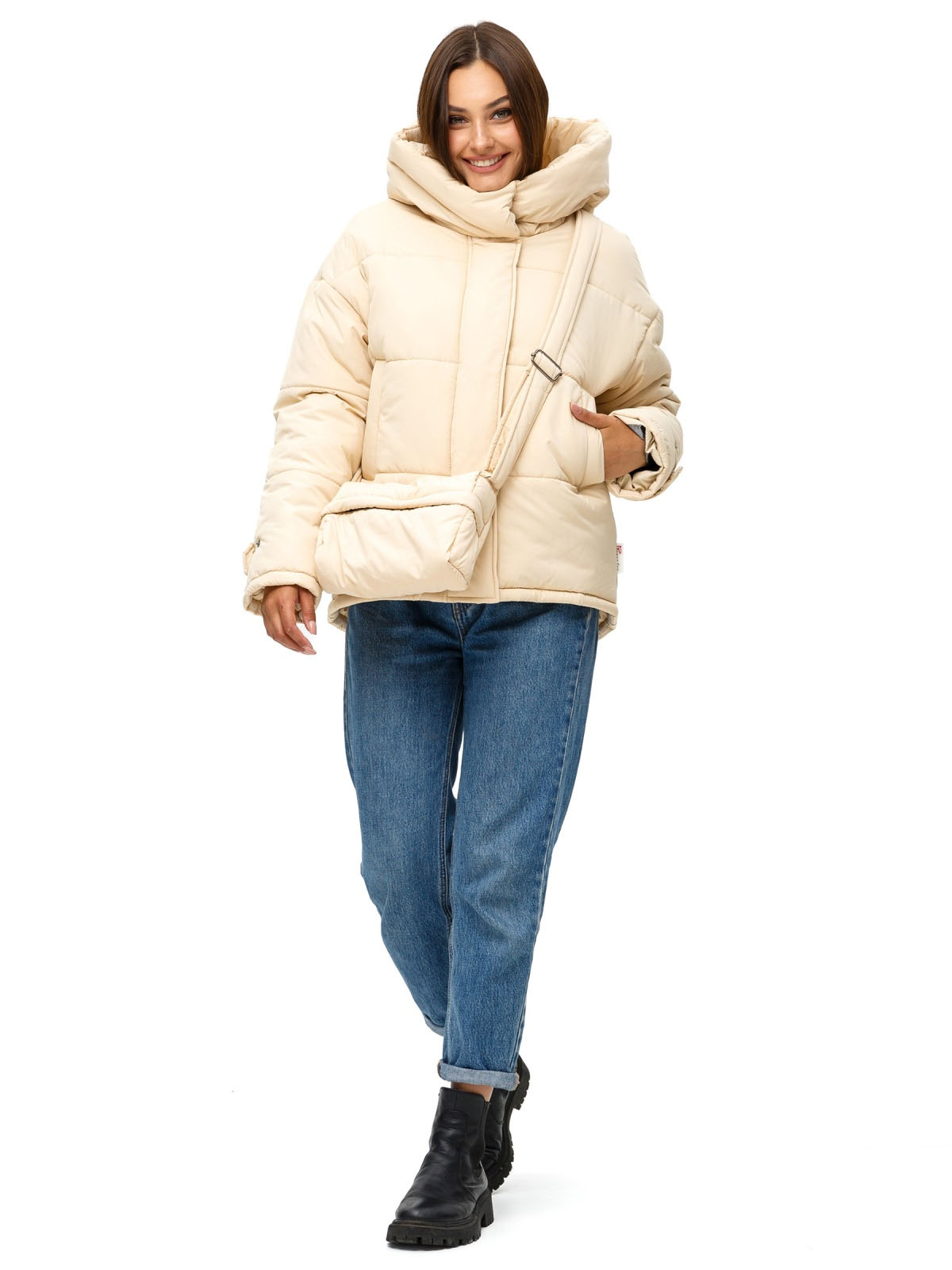 Зимова коротка куртка айворі із сумкою | 86340