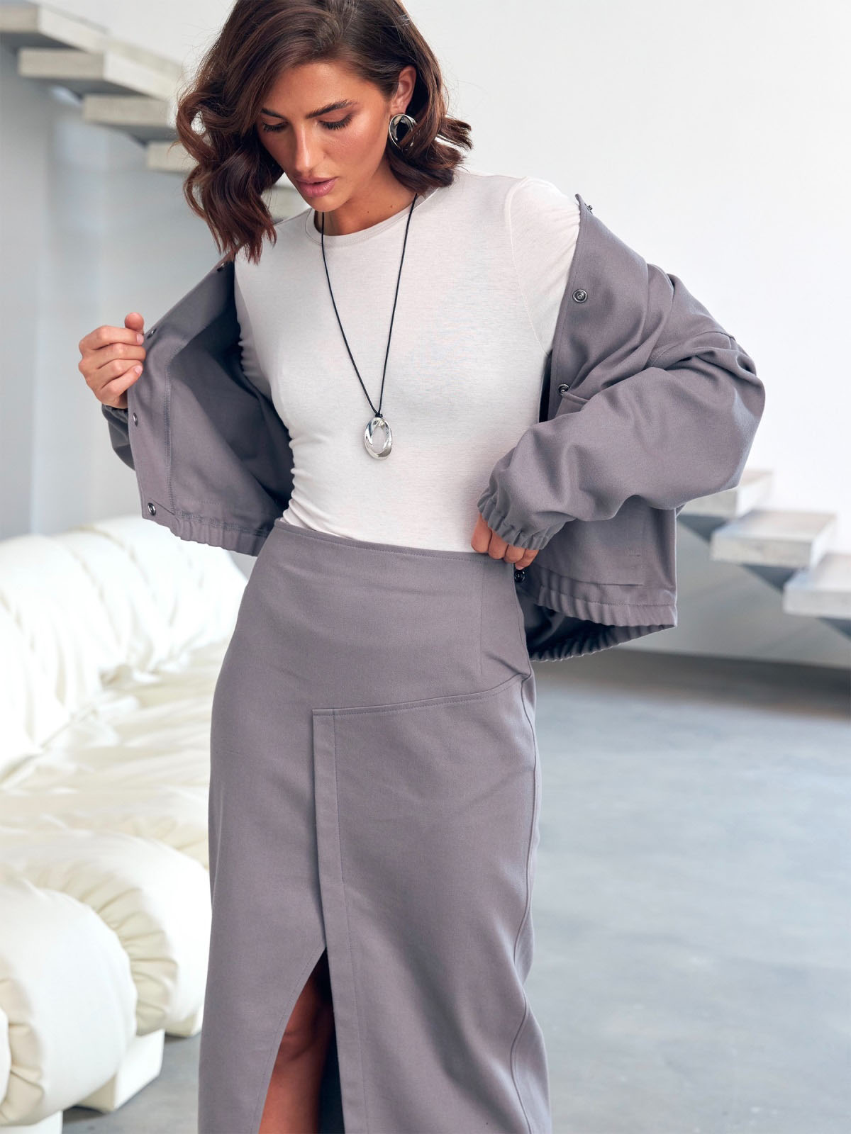 Джинсова спідниця сіра з розрізом спереду | 86295 Джинсова спідниця сіра з розрізом спереду | 86295