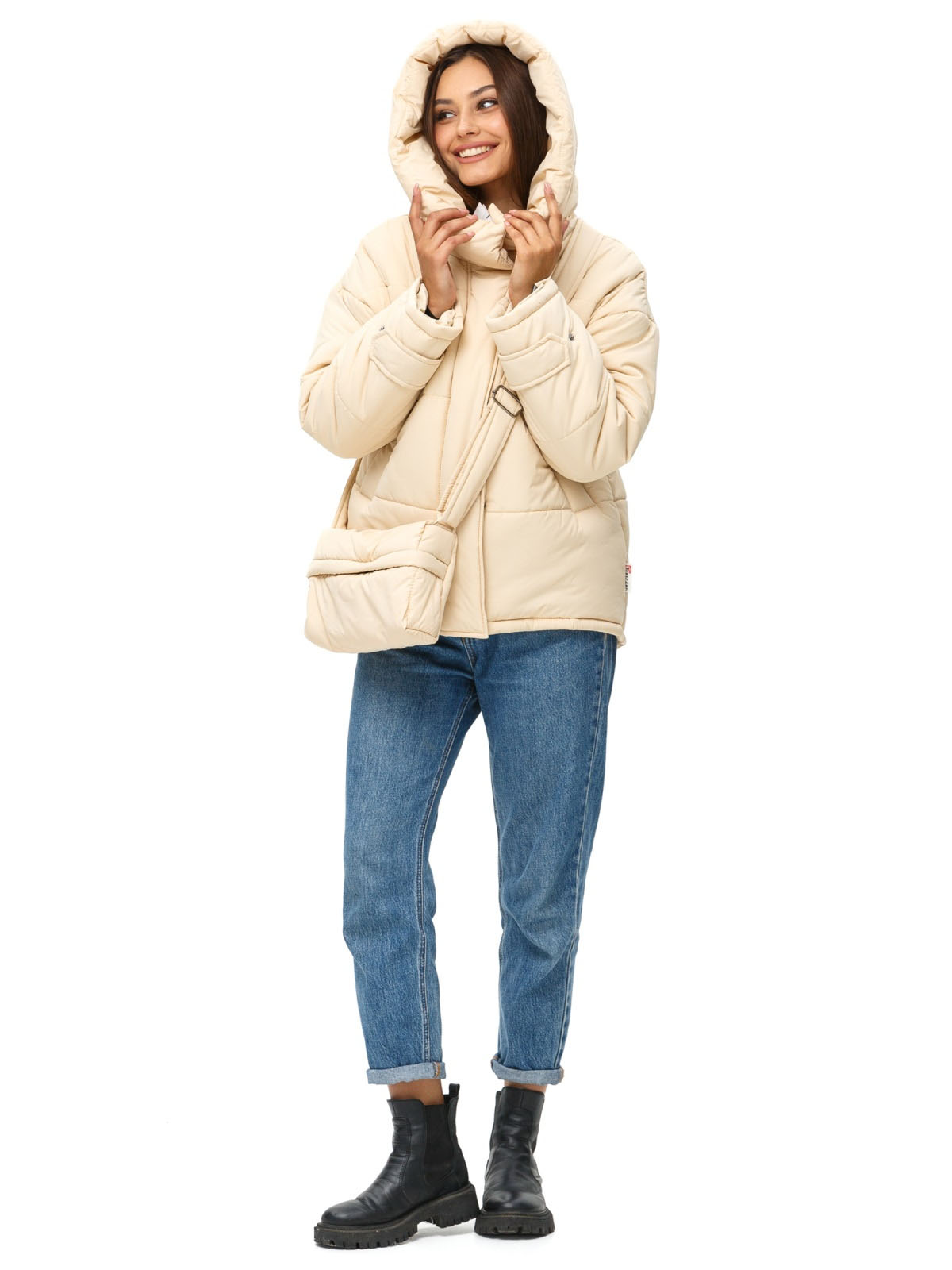 Зимова коротка куртка айворі із сумкою | 86340